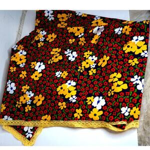 Vintage Colorful Flower Lace Trim Square Tablecloth Fabric Remnant 61 x 61